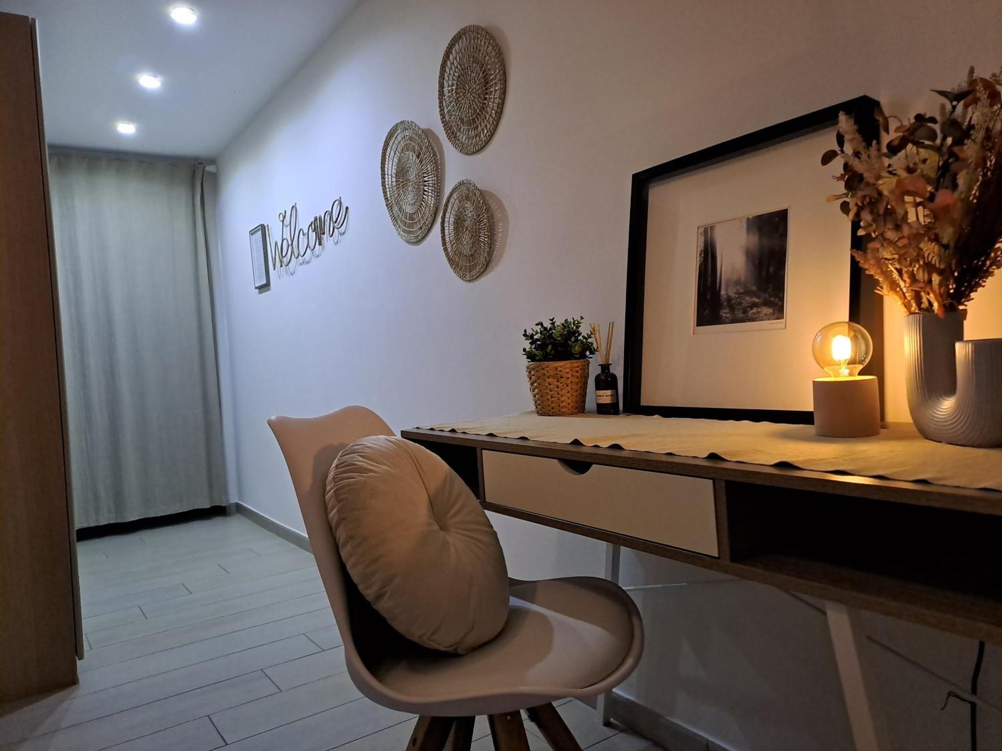 Fiumicino Airport Sunflower Room Екстериор снимка