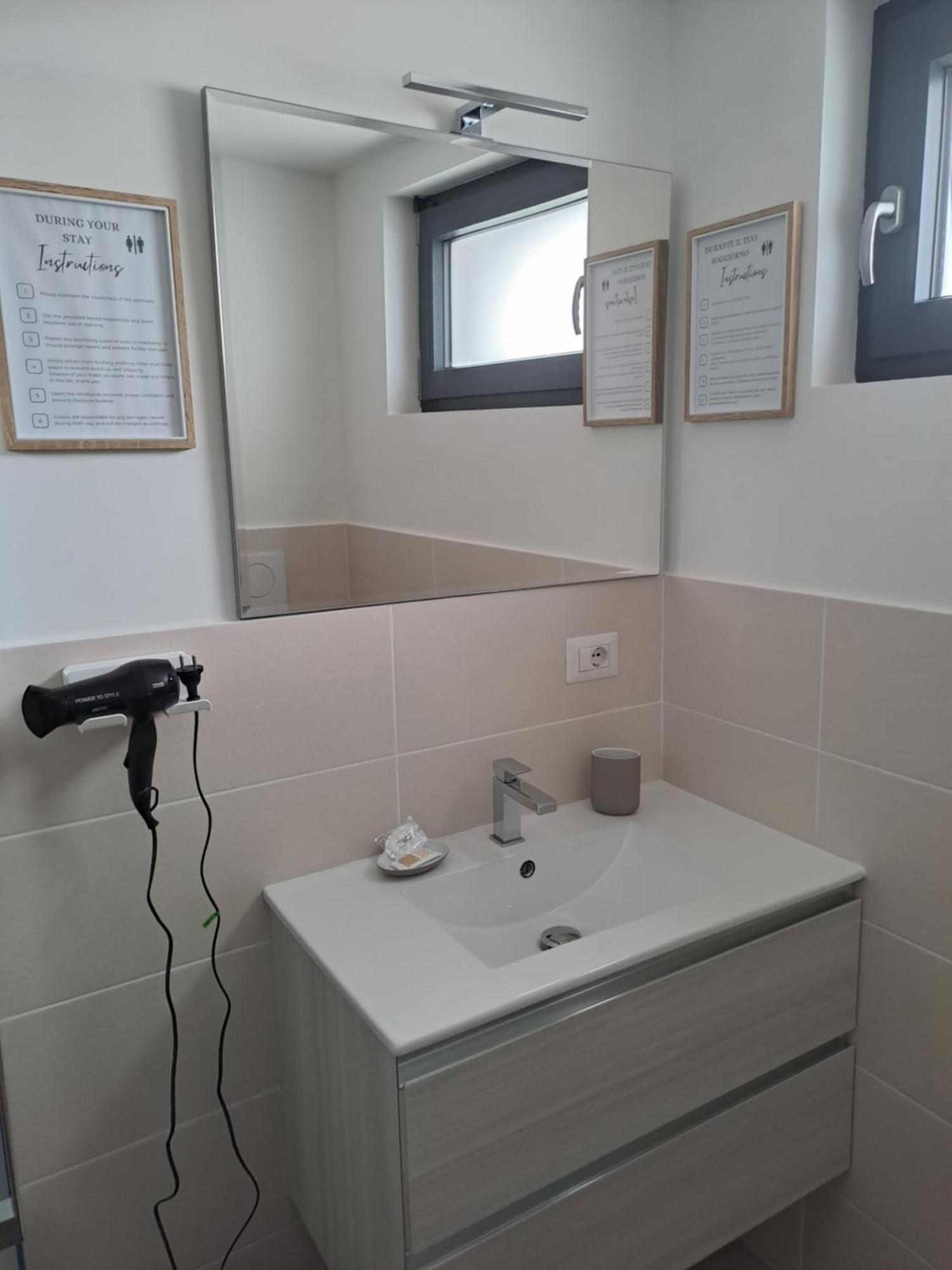 Fiumicino Airport Sunflower Room Екстериор снимка